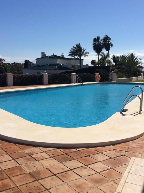 Appartement Pueblo Cortes Del Golf Estepona Exterior photo